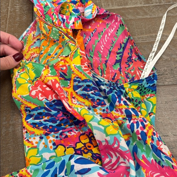 Lilly Pulitzer Sz XS Rogan Top Fishing For Compliments Halter Top
Silk - Picture 5 of 6